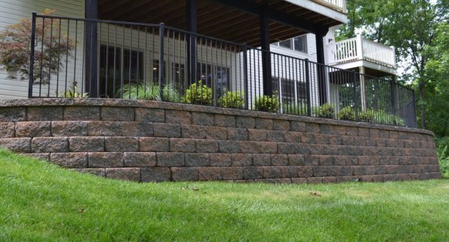 Lances-Landscaping-Retaining-Walls-St-Louis-960x447